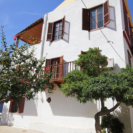 Traditional Apartments Alexandra Konukevi