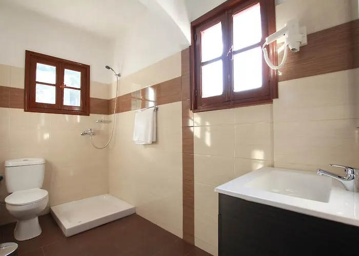 Traditional Alexandra بيت ضيافة